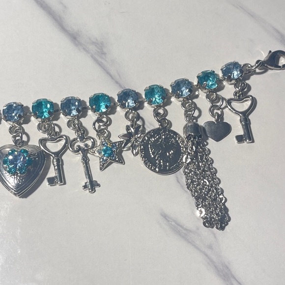 Women’s Bracelet - Picture 3 of 4